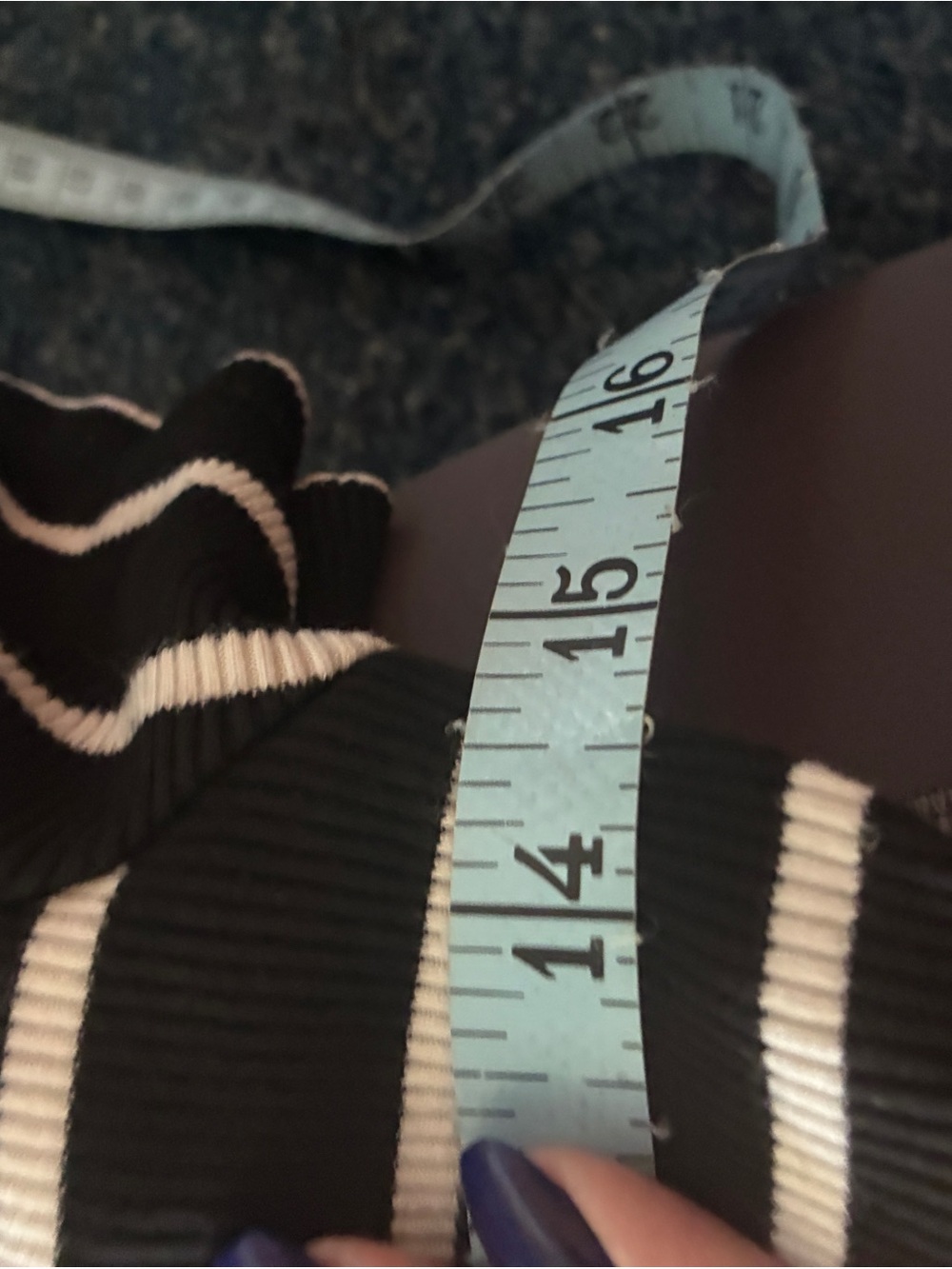 Cyrus Black & White Striped V-Neck Short Sleeve Top #84 - Picture 4 of 4